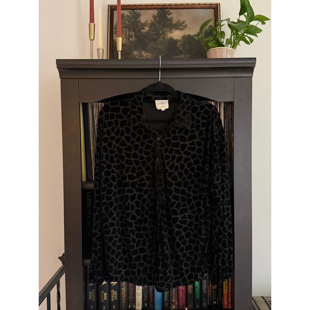 Umgee Animal Burnout Velvet Shirt S Black Sheer Giraffe Whimsigoth Gothic Edgy